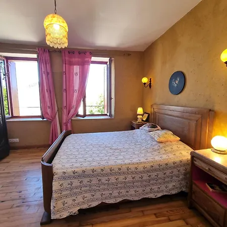 Prázdninový dům Le Des Corneilles - Maison D'artiste Rozier-Cotes-d'Aurec